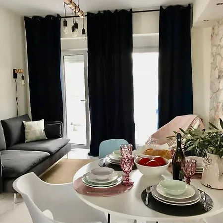 Sunny Apart Sofia 2 Bedrooms Appartamento